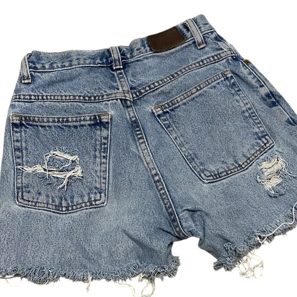 90s Distressed Grunge Vibes L.L.‎ Bean Vintage Women's Ripped Blue Denim Shorts - Picture 9 of 9